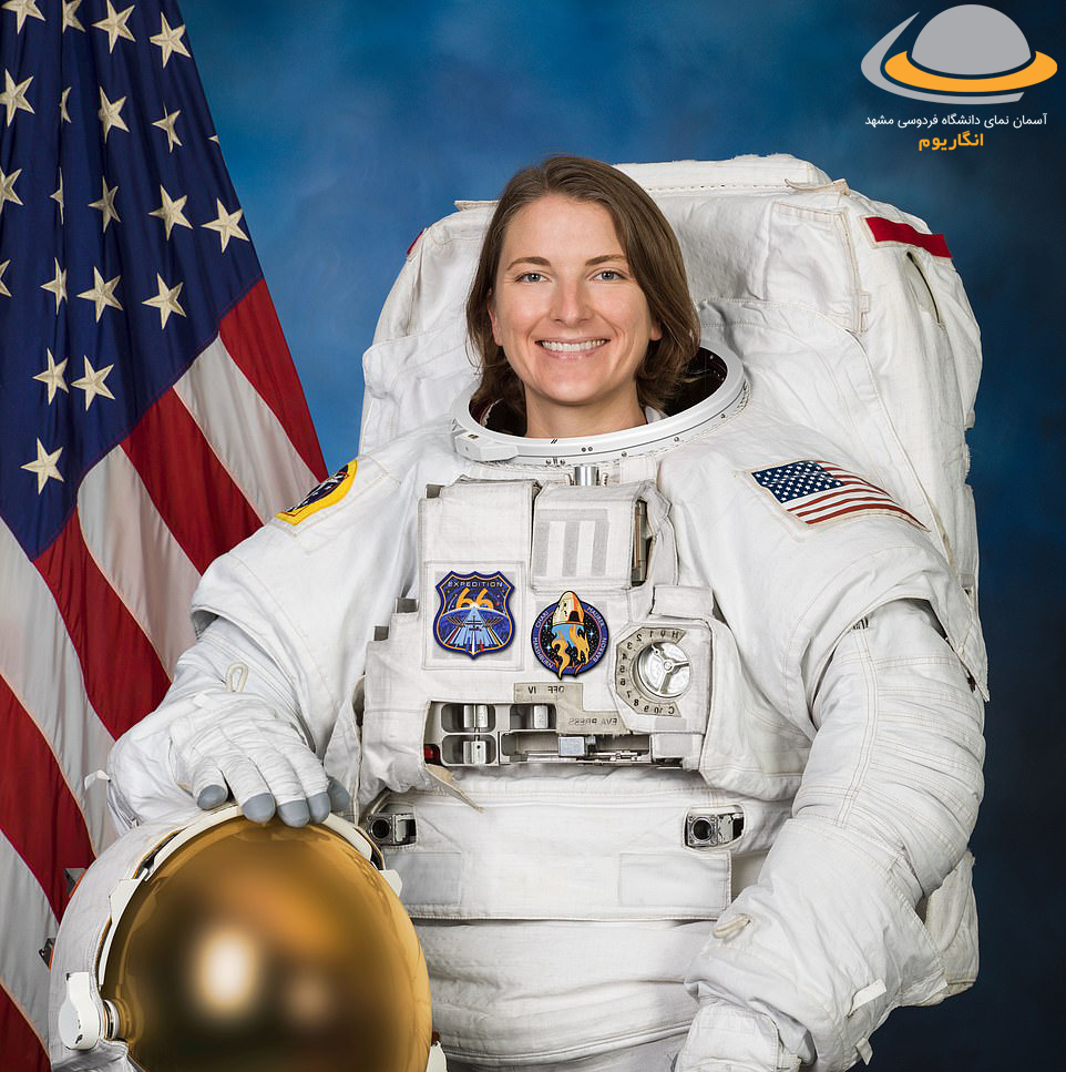 Kayla Barron، فضانورد زن